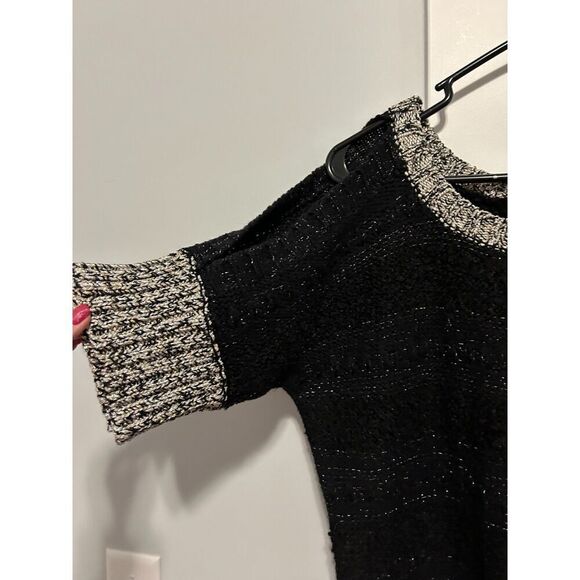 High Quality Boutique Cold Shoulder Women's Sweater, Size L, 3/4 sleeve - Picture 3 of 6